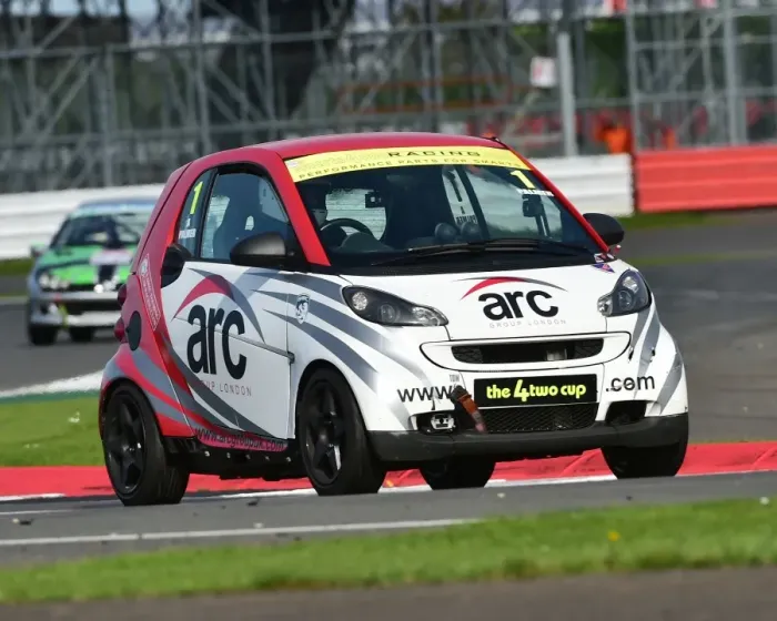 Framed Print : CM21 6139 Alan Palmer, Smart ForTwo Framed Print : CM21 6139 Alan Palmer, Smart ForTwo