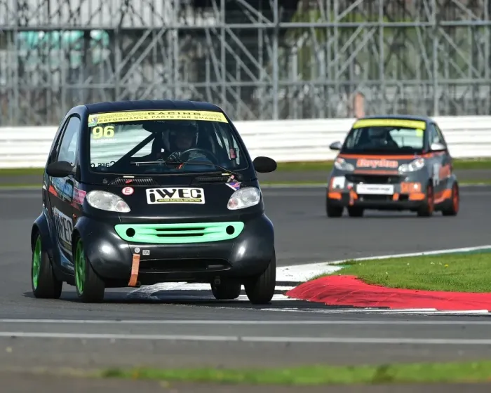 Framed Print : CM21 6195 Ian Weir, Smart ForTwo Framed Print : CM21 6195 Ian Weir, Smart ForTwo