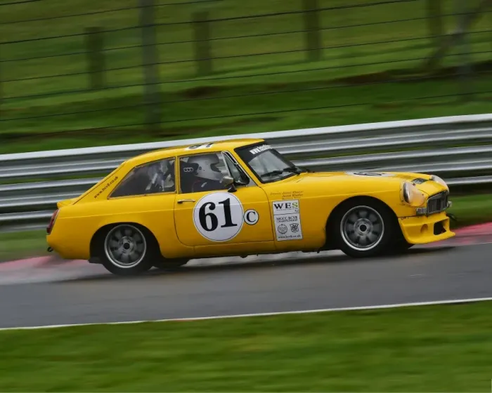 Framed Print : CM21 8415 Jonnie Wheeler, Ben Tovey, MG B GT Framed Print : CM21 8415 Jonnie Wheeler, Ben Tovey, MG B GT