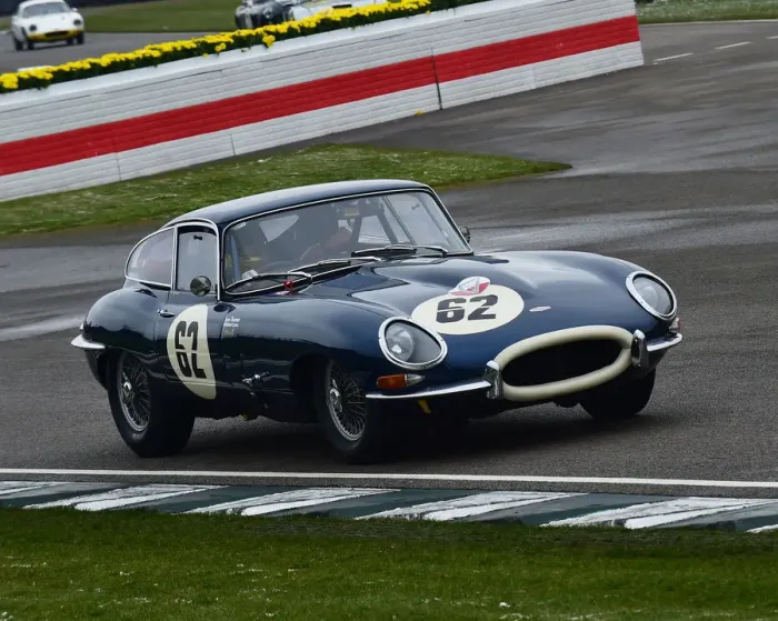 Rights Managed : CM22 6921 Sam Thomas, Michael Lyons, Jaguar E-Type FHC