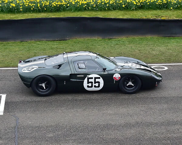 CM22 7126 John Young, Ford GT40