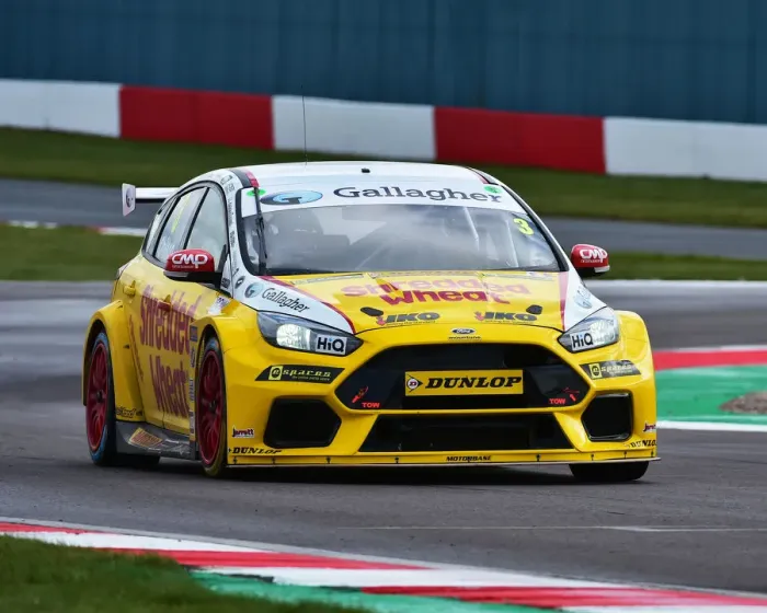 Framed Print : CM22 8611 Tom Chilton, Ford Focus RS Framed Print : CM22 8611 Tom Chilton, Ford Focus RS