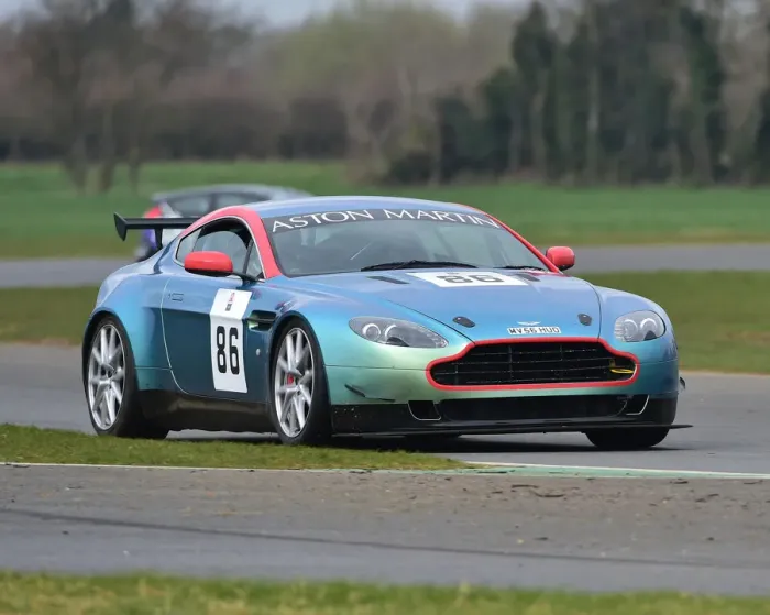 Framed Print : CM23 0594 Kevin Bird, Charles Hyde-Andrews-Bird, Aston Martin V8 Vantage