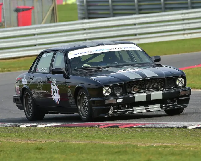 Framed Print : CM23 1303 Paul Greenham, Jaguar XJ40 Framed Print : CM23 1303 Paul Greenham, Jaguar XJ40