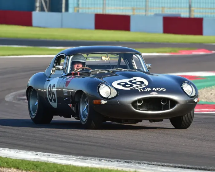Framed Print : CM23 3211 John Pearson, Gary Pearson, Jaguar E-Type Framed Print : CM23 3211 John Pearson, Gary Pearson, Jaguar E-Type