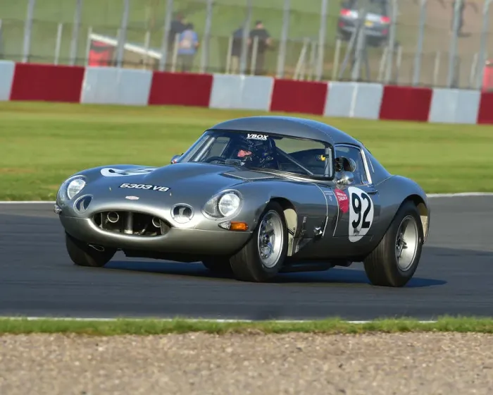 Framed Print : CM23 3237 Julian Thomas, Calum Lockie, Jaguar E-Type Framed Print : CM23 3237 Julian Thomas, Calum Lockie, Jaguar E-Type