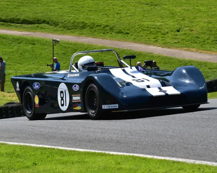 Framed Print : CM23 4722 Roger Waite, Royale S2000M