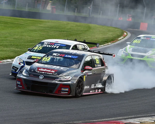 CM23 8592 Andreas Backman, Volkswagen Golf GTi TCR