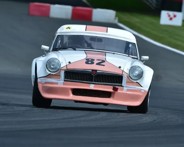 Framed Print : CM24 0176 Andrew Riley, MGB V8 Framed Print : CM24 0176 Andrew Riley, MGB V8