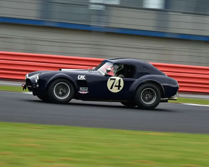 Framed Print : CM24 1075 Chris Chiles, Simon Garrad, Chris Chiles Jnr, AC Cobra 289 Framed Print : CM24 1075 Chris Chiles, Simon Garrad, Chris Chiles Jnr, AC Cobra 289