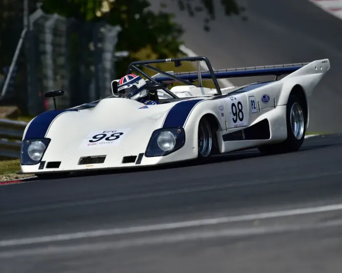 Framed Print : CM24 2627 Simon Watts, Lola T298 Framed Print : CM24 2627 Simon Watts, Lola T298