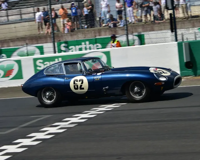 Framed Print : CM24 3795 Sam Thomas, Michael Lyons, Jaguar E-Type Framed Print : CM24 3795 Sam Thomas, Michael Lyons, Jaguar E-Type