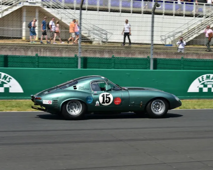 Framed Print : CM24 3837 Paul Castaldini, Jaguar E-Type Framed Print : CM24 3837 Paul Castaldini, Jaguar E-Type