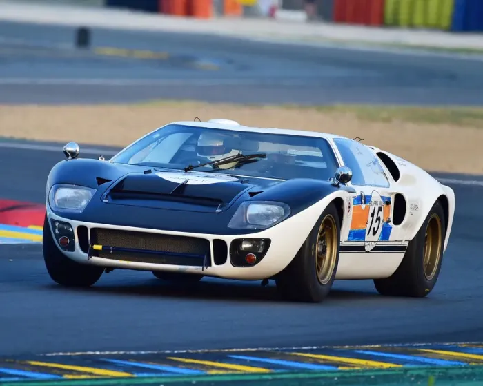 Framed Print : CM24 5335 Jean-Pierre Lecou, Ford GT40 MkII Framed Print : CM24 5335 Jean-Pierre Lecou, Ford GT40 MkII