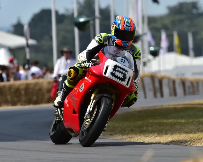Rights Managed : CM24 7461 John Hackett, Ducati 888 Corse Rights Managed : CM24 7461 John Hackett, Ducati 888 Corse