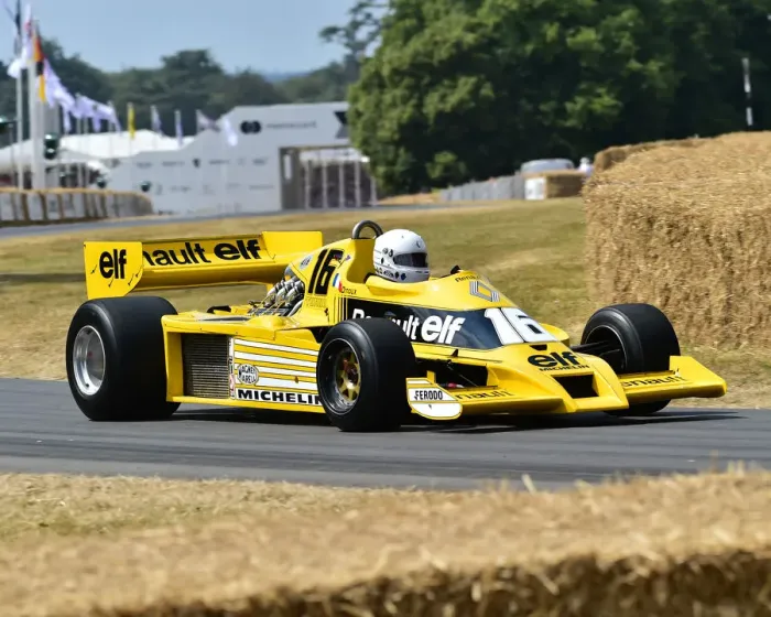 Rights Managed : CM24 7523 Rene Arnoux, Nicolas Navarro, Renault RS01 Rights Managed : CM24 7523 Rene Arnoux, Nicolas Navarro, Renault RS01