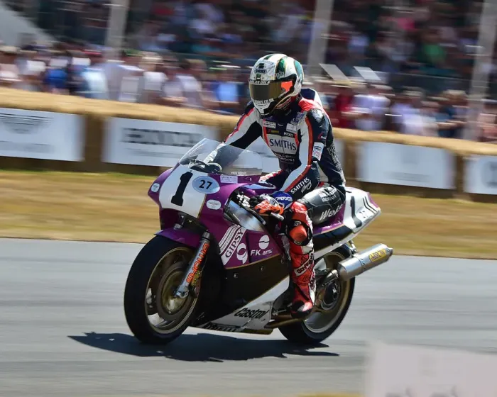 Rights Managed : CM24 7880 Peter Hickman, Honda RC30 Rights Managed : CM24 7880 Peter Hickman, Honda RC30