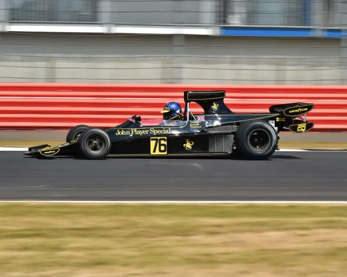 Framed Print : CM24 9498 Andrew Beaumont, Lotus 76 Framed Print : CM24 9498 Andrew Beaumont, Lotus 76