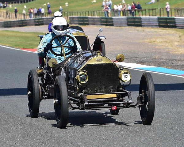 CM25 1194 Andrew Howe-Davies, SCAT Racer