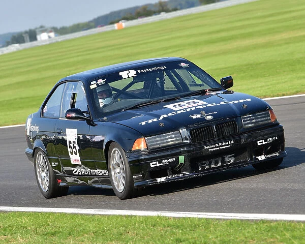 CM25 4230 Laurence Squires, BMW 323i