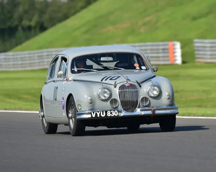 Framed Print : CM25 4367 Simon Sneath, Jaguar Mk1 Framed Print : CM25 4367 Simon Sneath, Jaguar Mk1