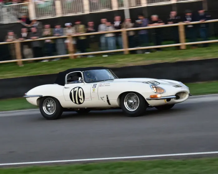 Rights Managed : CM25 6735 Nigel Greensall, Chris Milner, Jaguar E-Type Rights Managed : CM25 6735 Nigel Greensall, Chris Milner, Jaguar E-Type