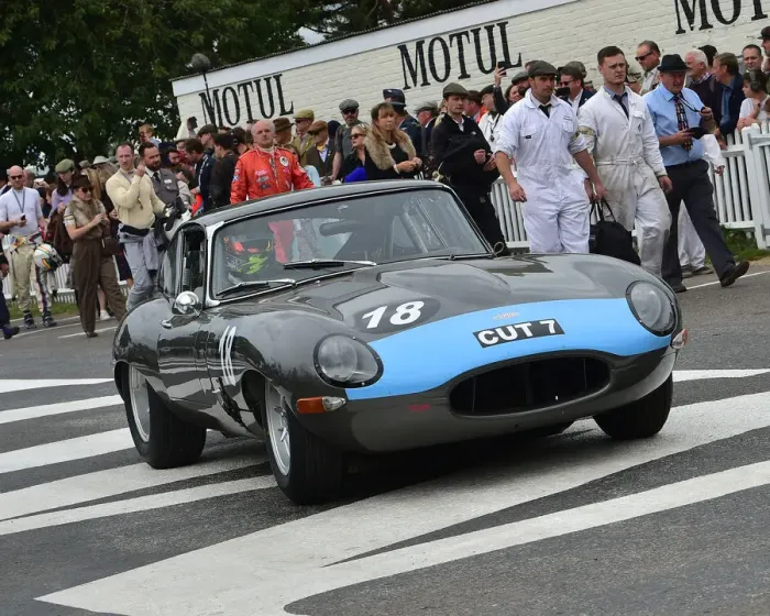 Rights Managed : CM25 7080 Rob Huff, Richard Meins, Jaguar E-Type FHC Rights Managed : CM25 7080 Rob Huff, Richard Meins, Jaguar E-Type FHC