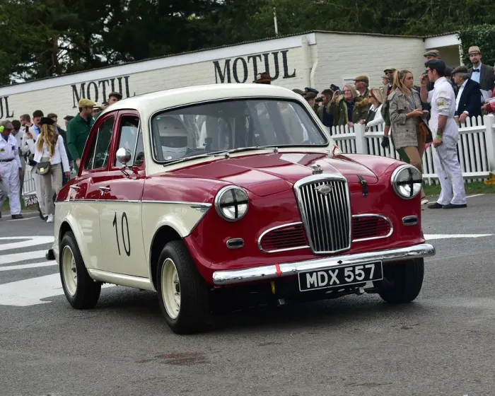 Rights Managed : CM25 7341 Max Cawthorn, Wolseley 1500 Rights Managed : CM25 7341 Max Cawthorn, Wolseley 1500