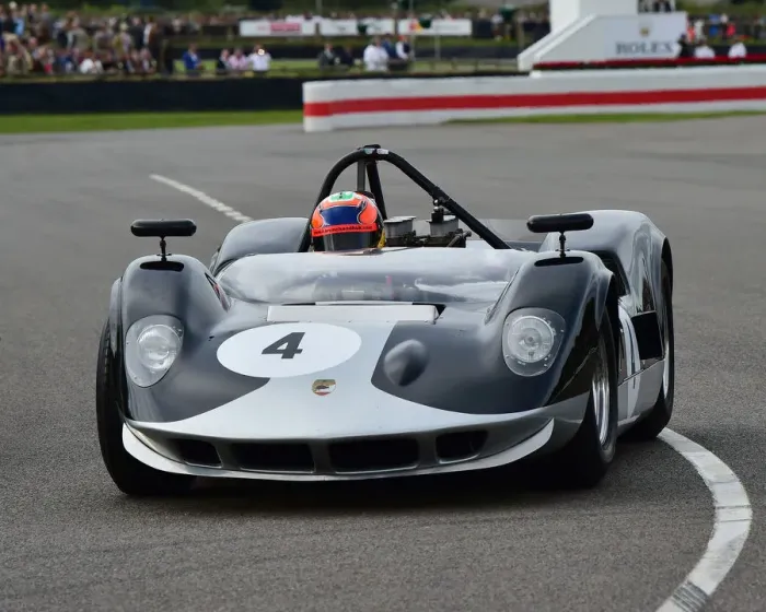 Rights Managed : CM25 7604 Karun Chandhok, McLaren Chevrolet M1A Rights Managed : CM25 7604 Karun Chandhok, McLaren Chevrolet M1A