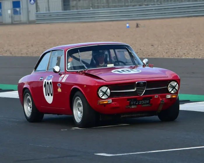 Framed Print : CM26 0074 Drew Nicholson, Alfa Romeo GTV-GT Junior Framed Print : CM26 0074 Drew Nicholson, Alfa Romeo GTV-GT Junior