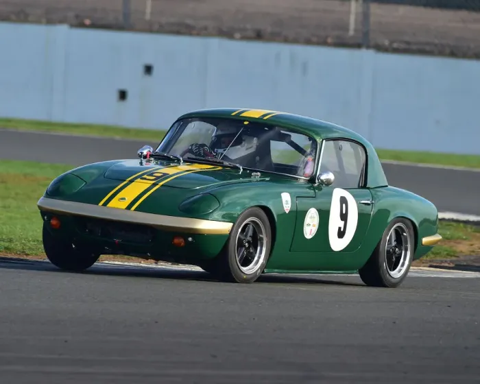 Framed Print : CM26 0219 Jonathan Rose, Lotus Elan S1 Framed Print : CM26 0219 Jonathan Rose, Lotus Elan S1