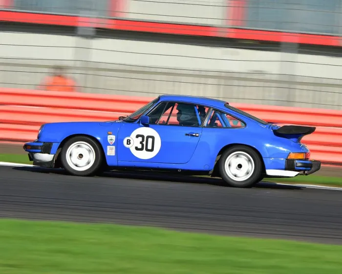 Framed Print : CM26 0846 John Williams, Porsche 911SC Framed Print : CM26 0846 John Williams, Porsche 911SC