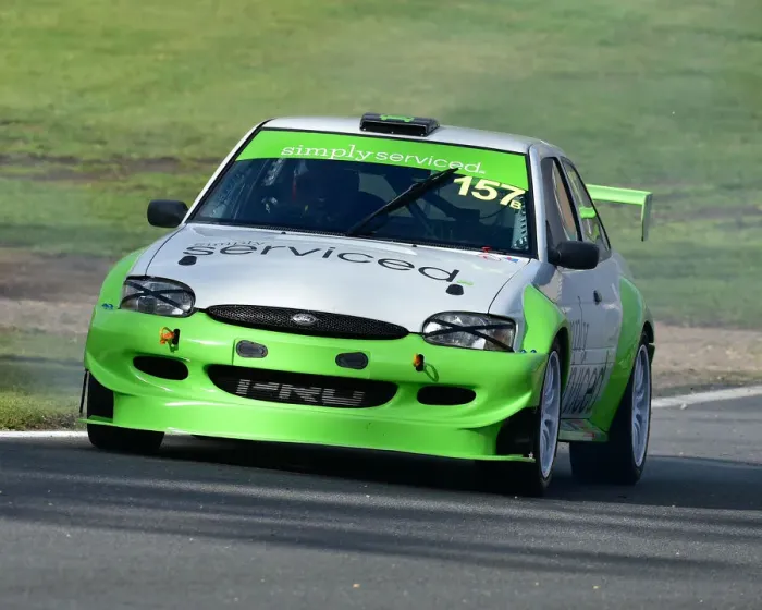 Framed Print : CM26 2099 Simon Beament, Ford Escort RS2000 Maxi Framed Print : CM26 2099 Simon Beament, Ford Escort RS2000 Maxi