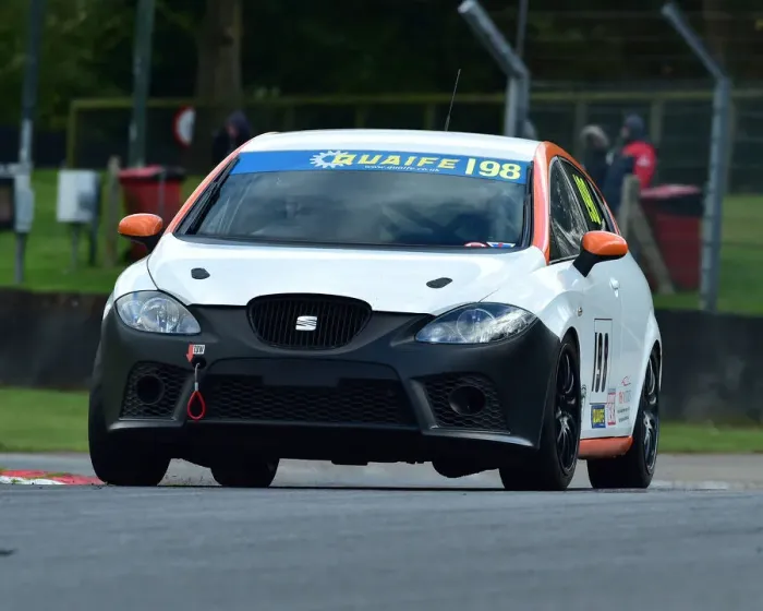 Framed Print : CM26 2269 Dave Charlton, Seat Leon Framed Print : CM26 2269 Dave Charlton, Seat Leon