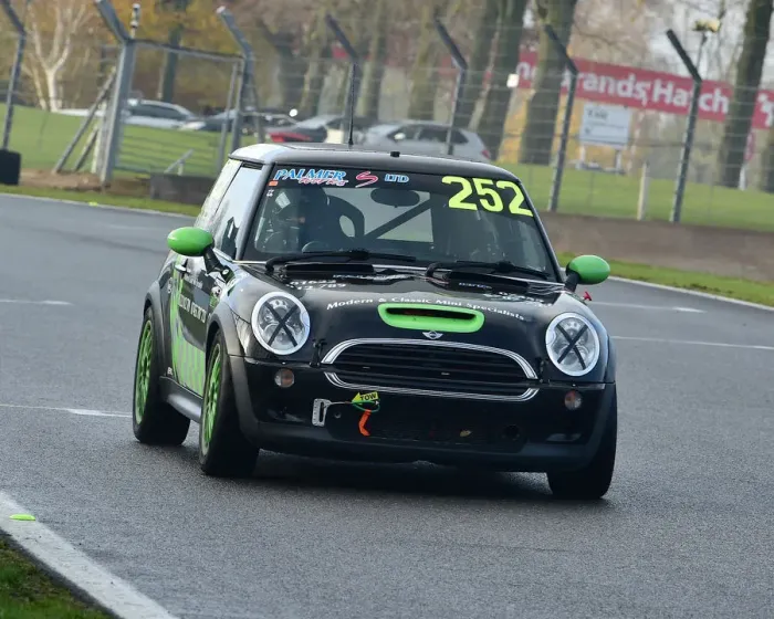 Framed Print : CM26 2760 Kevin Palmer, BMW Mini Cooper S Framed Print : CM26 2760 Kevin Palmer, BMW Mini Cooper S