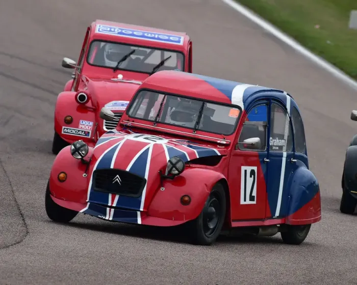 Framed Print : CM26 3747 Neal Graham, Citroen 2CV Framed Print : CM26 3747 Neal Graham, Citroen 2CV