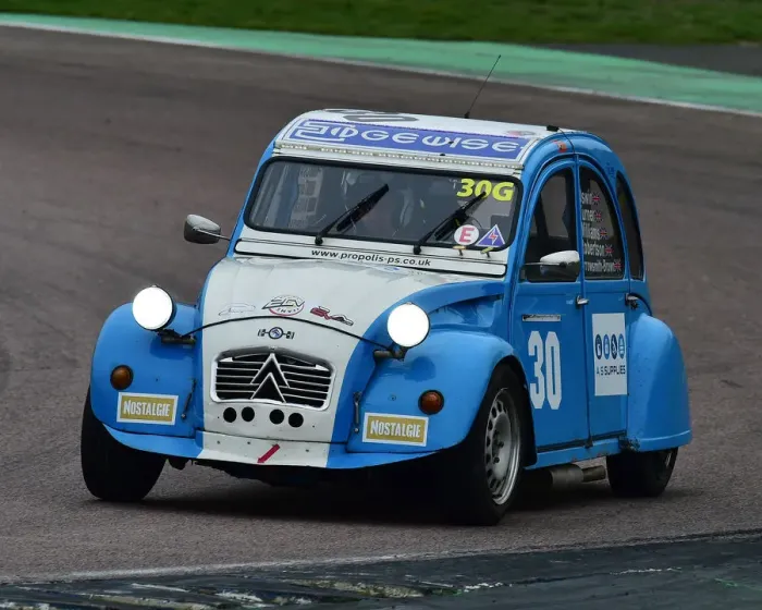 Framed Print : CM26 3803 Lien Davies, Citroen 2CV Framed Print : CM26 3803 Lien Davies, Citroen 2CV