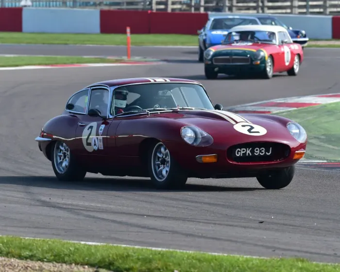 Framed Print : CM27 0101 Adam Bagnall, Jaguar E-Type S2 FHC Framed Print : CM27 0101 Adam Bagnall, Jaguar E-Type S2 FHC
