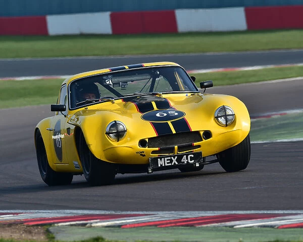CM27 0555 Peter Thompson, TVR Griffith