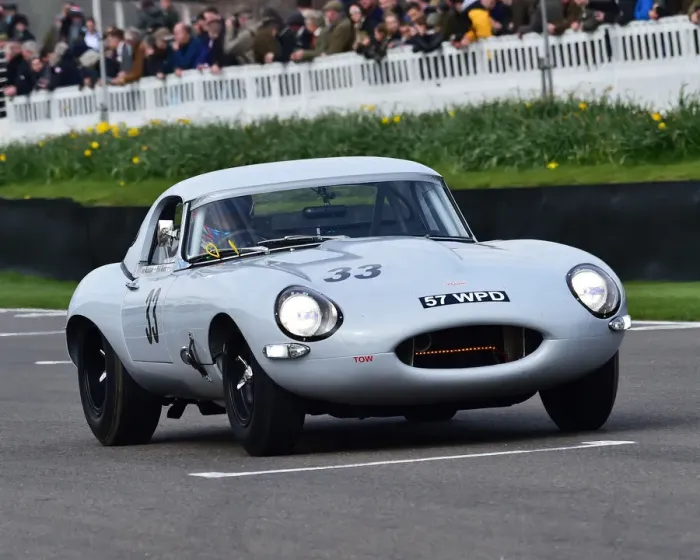 Rights Managed : CM27 1778 Jon Minshaw, Phil Keen, Jaguar E-Type semi-lightweight Rights Managed : CM27 1778 Jon Minshaw, Phil Keen, Jaguar E-Type semi-lightweight
