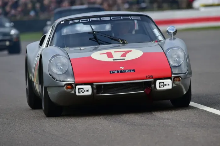 Rights Managed : CM27 1802 David Clark, Phillip Kadoorie, Porsche 904 Carrera GTS
