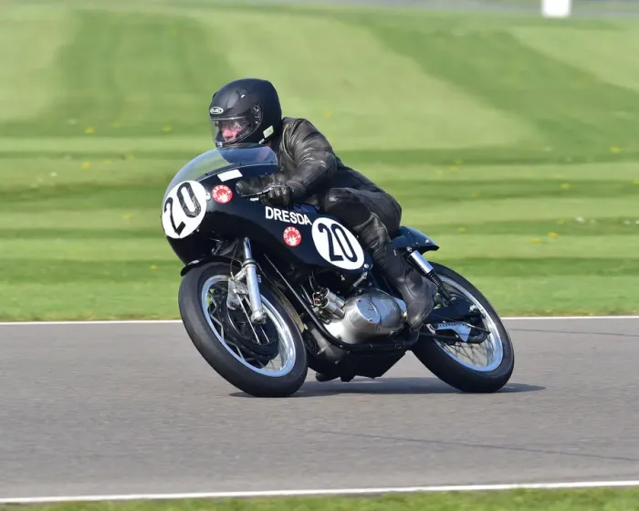 Rights Managed : CM27 3354 Roger Skipp, Triumph Dresda Rights Managed : CM27 3354 Roger Skipp, Triumph Dresda