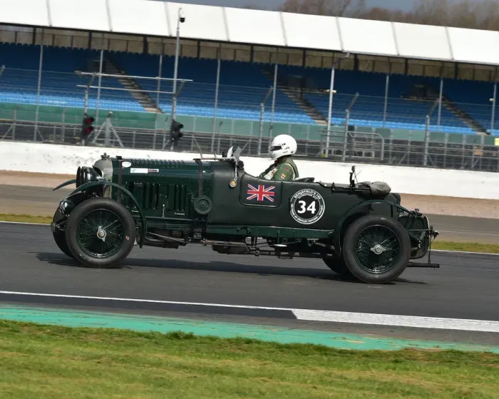Framed Print : CM27 5064 Paul Carter, Nick Swift, Bentley 4 Litre Framed Print : CM27 5064 Paul Carter, Nick Swift, Bentley 4 Litre