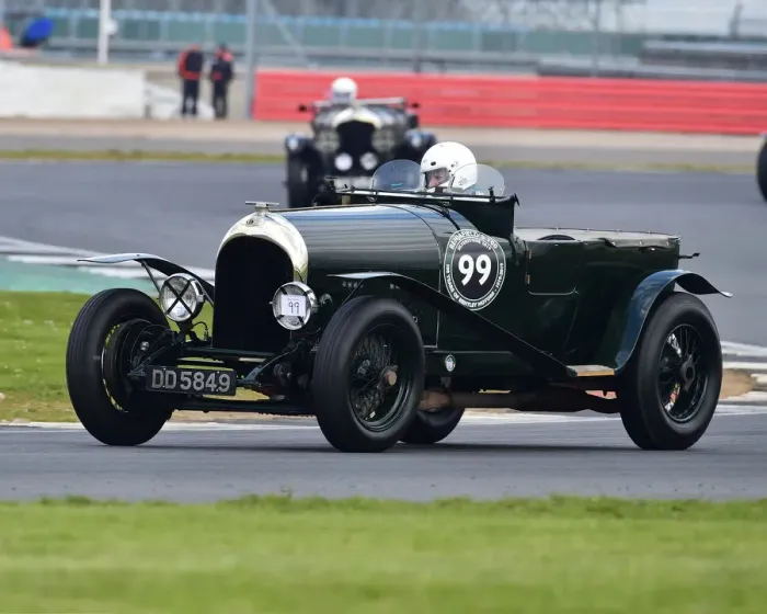 Framed Print : CM27 5303 Ewen Getley, Robin Tuluie, Bentley 3 litre Framed Print : CM27 5303 Ewen Getley, Robin Tuluie, Bentley 3 litre