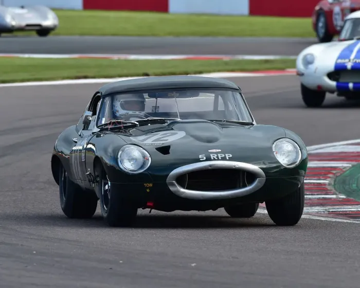 Framed Print : CM27 7458 Jamie Boot, Michael Wilkinson, Jaguar E-Type Framed Print : CM27 7458 Jamie Boot, Michael Wilkinson, Jaguar E-Type