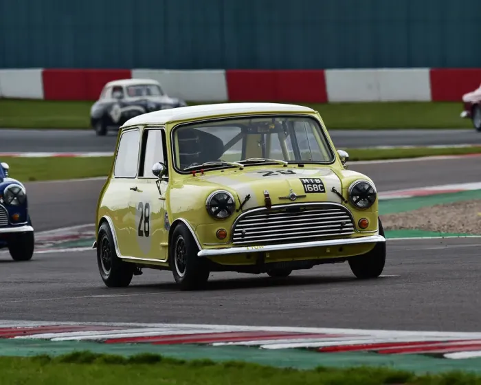 Framed Print : CM27 8675 Raymond Low, Morris Mini Cooper S
