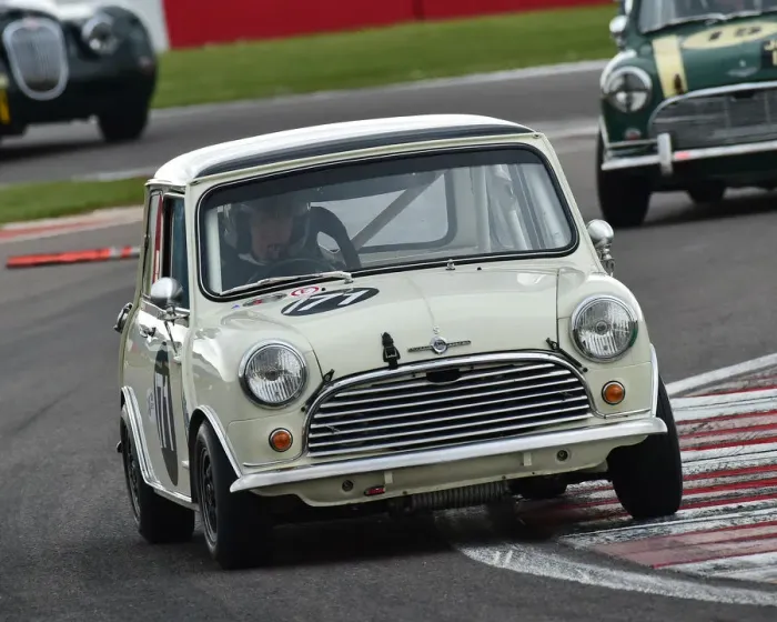 Framed Print : CM27 8849 Lawrence Warr, Morris Mini Cooper S Framed Print : CM27 8849 Lawrence Warr, Morris Mini Cooper S