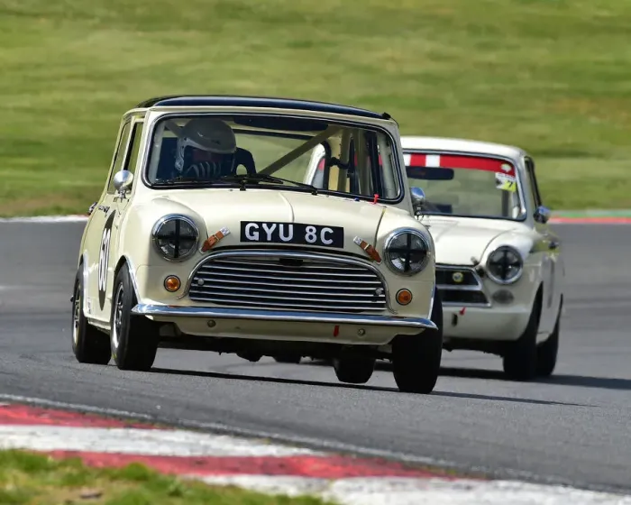 Framed Print : CM27 9668 Andrew Cameron, Morris Mini Cooper S