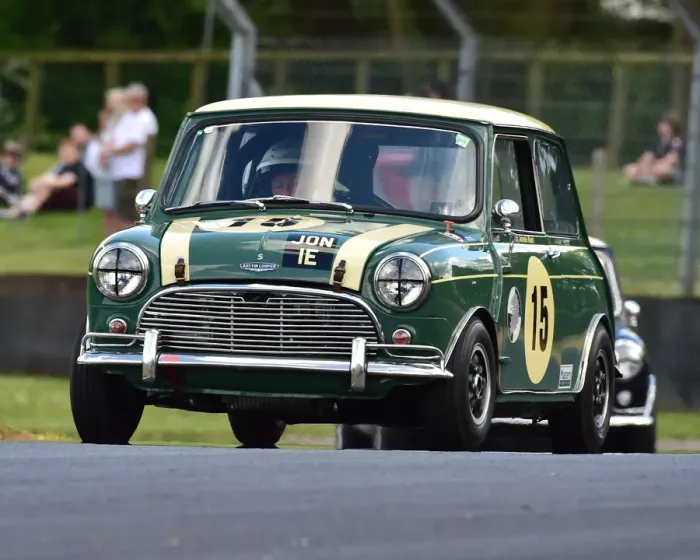 Framed Print : CM27 9722 Jonathan Kent, Austin Mini Cooper S Framed Print : CM27 9722 Jonathan Kent, Austin Mini Cooper S