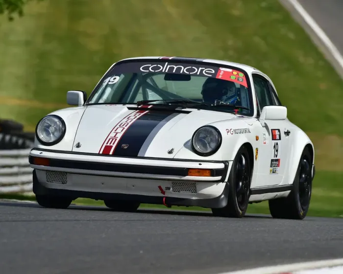Framed Print : CM28 0406 Leo van der Beek, Porsche 911 Carrera Framed Print : CM28 0406 Leo van der Beek, Porsche 911 Carrera